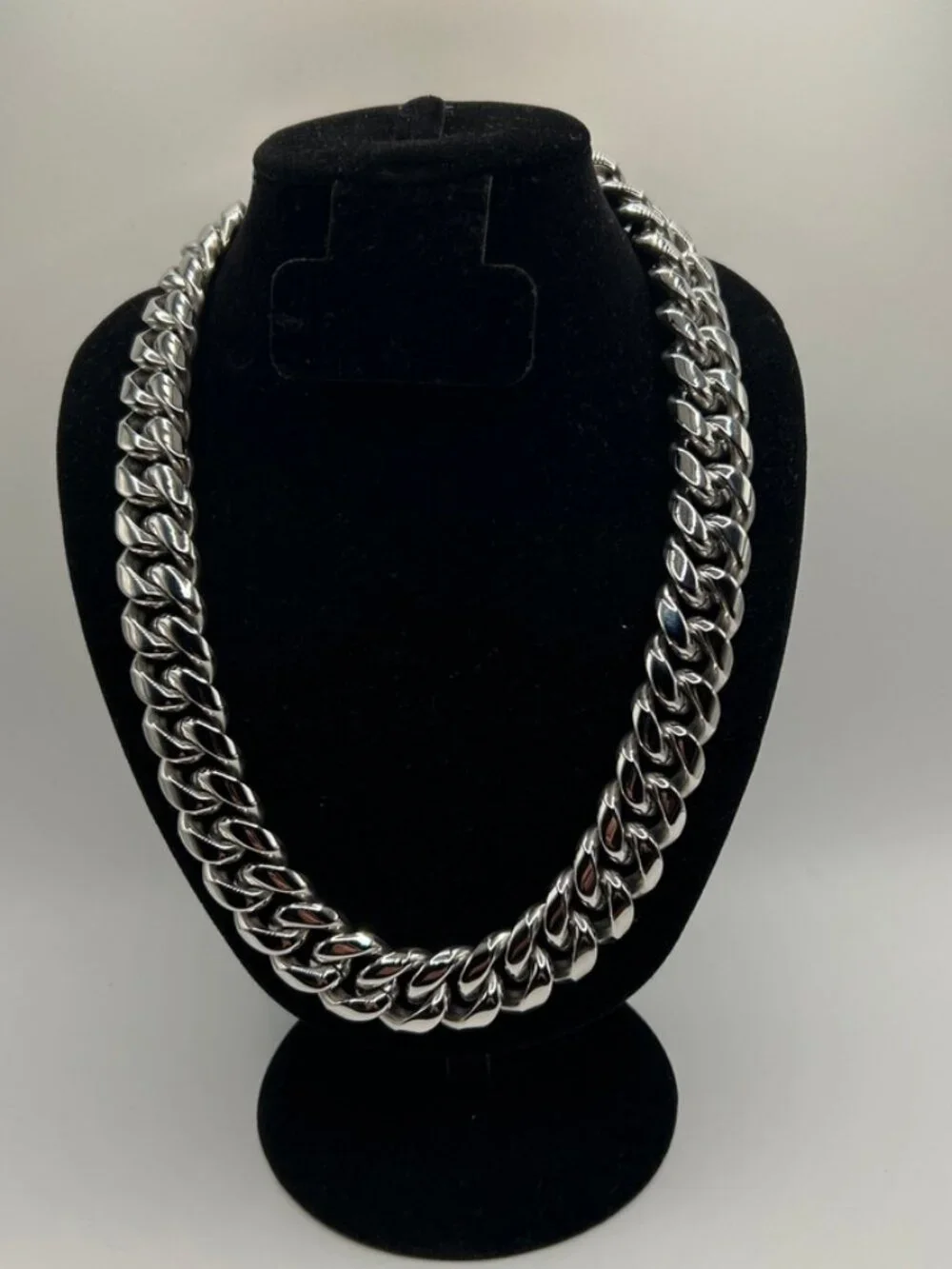 Mens Real Silver Cuban Chain 18mm 24 Inch Stainless Steel Plated Solid Durable